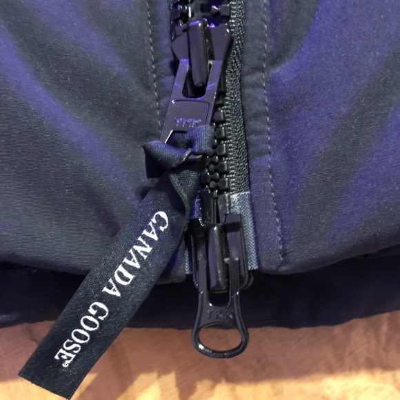 Authentic Canada Goose Navy Woolford Puffer Jacket, XL - Picture 12 of 15